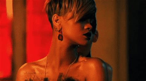 These Are Rihannas 14 Hottest Lesbi Honest Moments
