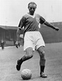 Sir Stanley Matthews' treasures set to sell for £30k | UK | News ...