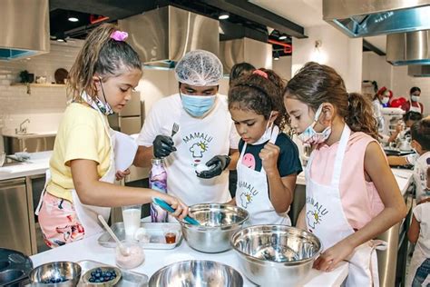 Become A Master Baker With The Best Baking Classes In Dubai
