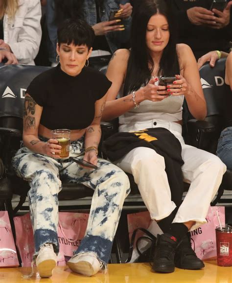 halsey at cleveland cavaliers vs la lakers game in los angeles 01 13 2020 hawtcelebs