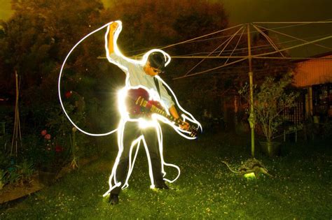 22 Spectacular Light Painting Photography Ideas For Beginners
