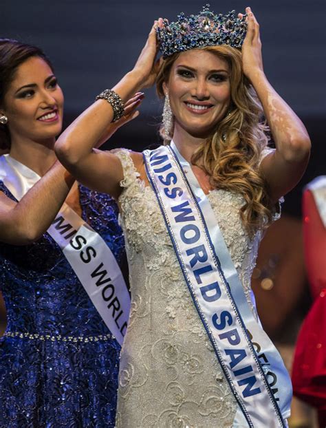 Miss Barcelona Mireia Lalaguna Se Hace Con La Corona De Miss World Spain
