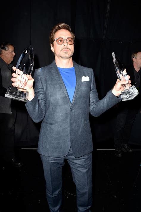 Robert Downey Jr Accepts Peoples Choice Award 201415lainey Gossip