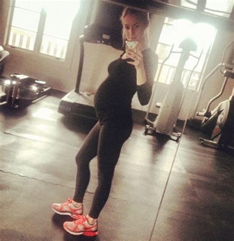 Pregnant Kristin Cavallari Posts A Selfie After Workout As