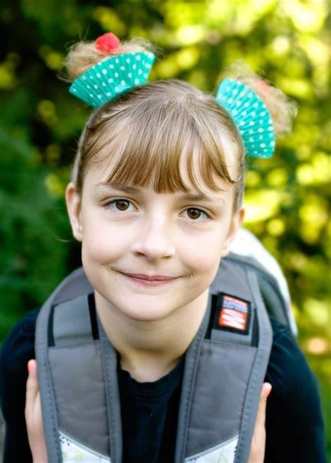 From the little mermaid hairstyle for girls to the doughnut bun hairstyle for boys, find a whole wacky hair day ideas for short hair: "MOM"entarily Out of Order: Spirit Day | Wacky hair, Wacky ...