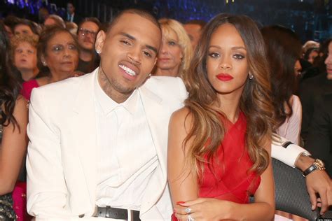 Rihanna Chris Brown Split Singers Break Up After Rekindling Troubled Romance Huffpost