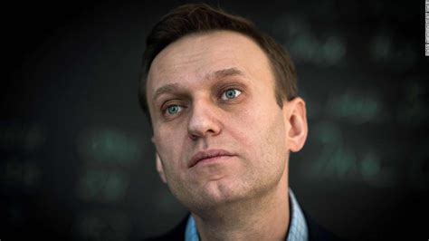 Russian Authorities Threaten To Jail Navalny If He Doesn T Show Up In Russia By Tuesday Morning