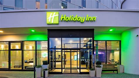 How great is this space? Holiday Inn Hamburg City Nord | Hamburg Tourismus