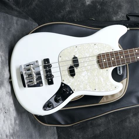 2018 Fender Usa Mustang Bass Pj Olympic White Andy Baxter Bass And Guitars
