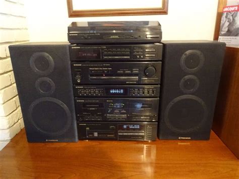 Pioneer Hifi System With Multicd And Turntable In Barnet London