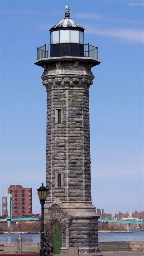 Roosevelt Island Lighthouse Ny Lighthouse Architecture Lighthouse Art