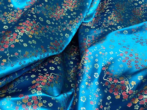 Maybe you would like to learn more about one of these? Pin von Sovori Z auf Favourite Fabrics | Brautkleid jacken ...