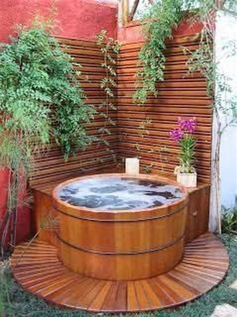 25 Outdoor Jacuzzi Ideas That Will Make You Want To Plunge Right In ~ Godiygo Hot Tub