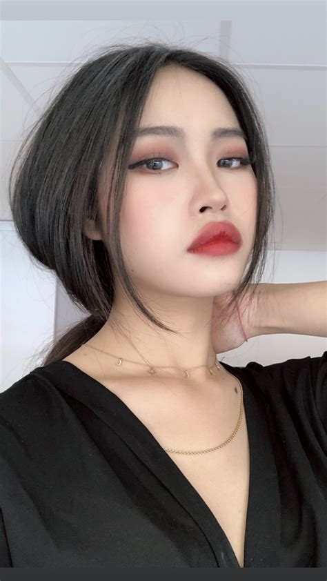 Pin By Hana On Ghi Fashion Makeup Asian Makeup Looks Asian Makeup