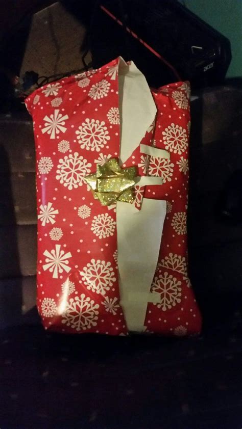 Badly Wrapped Presents Arent Bad Presents 🎁 Christmas Wrapping