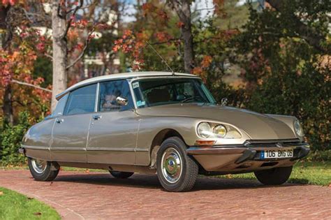 Promoted Automotive Heroes The Citroën Ds Classic And Sports Car
