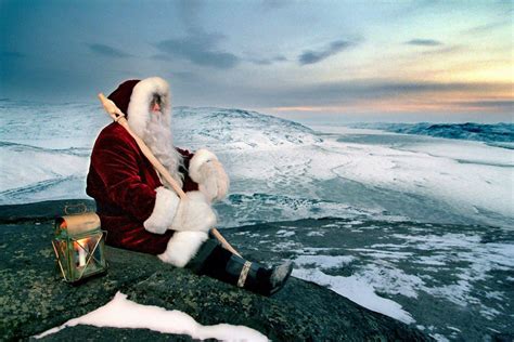 Christmas In Greenland Cultural Diversity Greenland Denali Santa