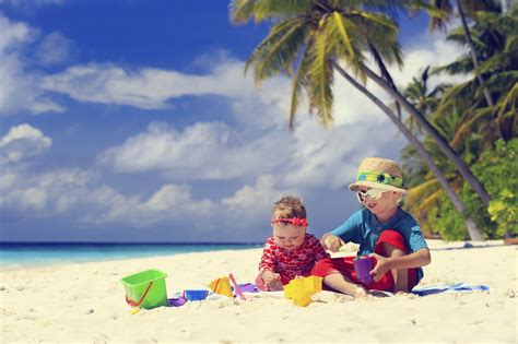 7 Beach Tips for Families this Spring