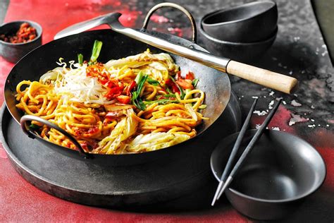 Stir Fried Hokkien Noodles With Chilli Sauce Recipes Au