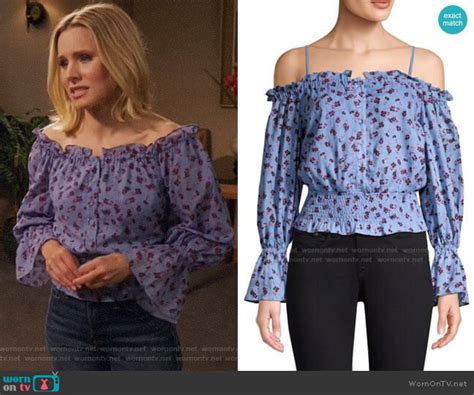 Wornontv Eleanors Blue Floral Off Shoulder Top On The Good Place