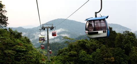 There are lots of parking slots available at the genting car park as well as the gondola and cable car station. Genting Highland tour, Outdoor Theme Park Malaysia