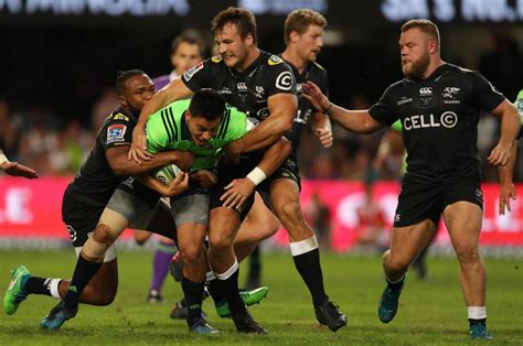 Highlanders Thumped By Sharks Otago Daily Times Online News