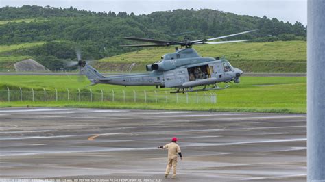 アメリカ海兵隊 Bell Uh 1n Twin Huey 167795 種子島空港 航空フォト By Rz Makiseさん 撮影2021