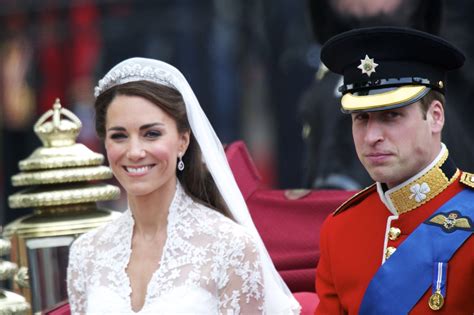 Zakaj Je Ikonični Prstan Dobila Kate Middleton Podedoval Pa Ga Je