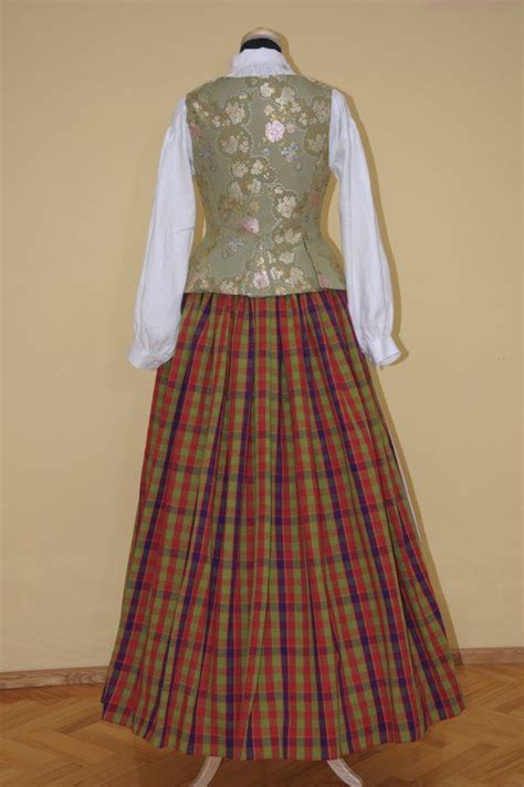 tautiniai kostiumai lithuanian clothing clothes folk costume