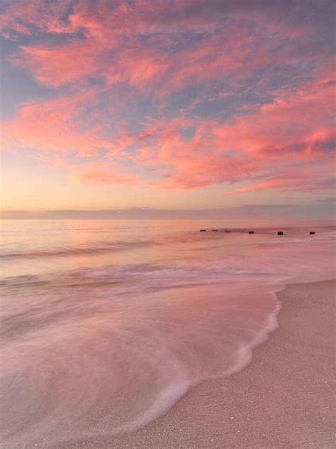 Pink sand and turquoise pristine water on a beach in crete, greece. Florida | Sky aesthetic