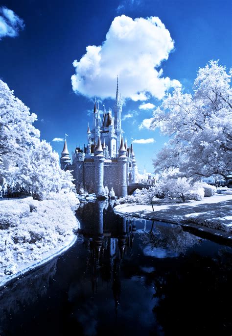 Snow At Disney Photos Of The Parks As Winter Wonderlands Disney