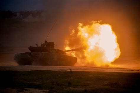 Oplot-M ออกศึก BTR-3E ยิงจรวดนำวิถี ATGM ฮัมวี่ติดจรวด TOW สามเหล่าทัพ ...