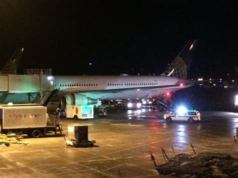 United Airlines Flight Returns To Honolulu Due To Mechanical Issue