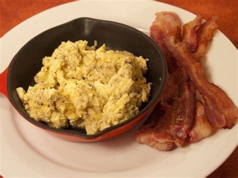 Crispy Bacon And Scrambled Eggs Recipe