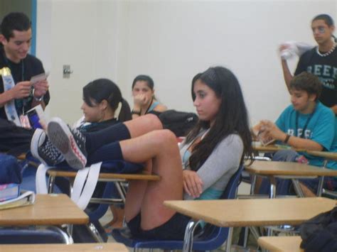 College Teen With Yoga Pants In Classroom Sexy Candid