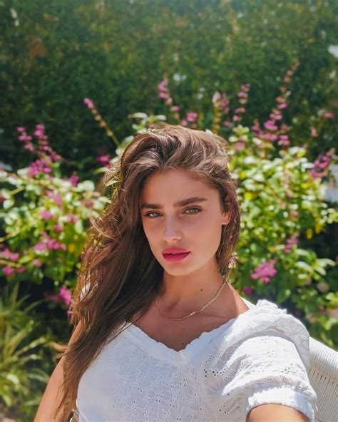 Taylor Marie Hill 🇬🇪 On Instagram “such A Beauty 💚 • Taylorhill