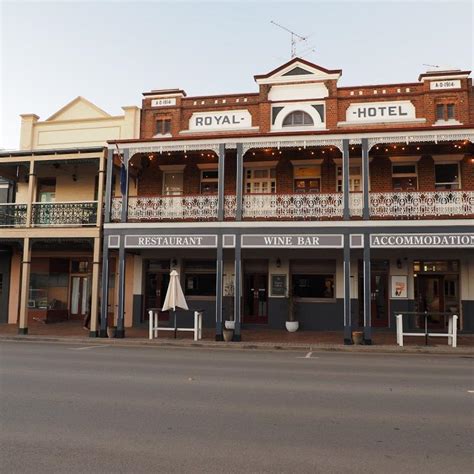 The Royal Hotel In West Wyalong New South Wales Clubs And Pubs Near Me