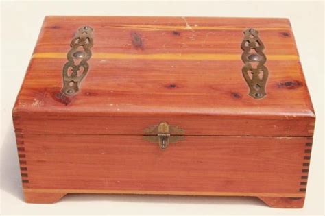 Small Cedar Chest Jewelry Box Vintage Cedarwood Dresser Box For Gloves Etc