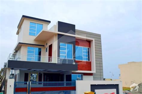 Beautiful And Newly Constructed 10 Marla House For Sale In Bahria Town