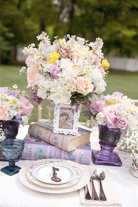 Shabby And Chic Vintage Wedding Decor Ideas Wedding Forward Vintage