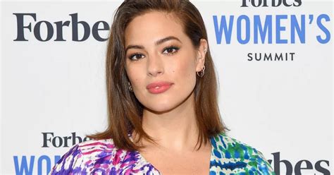 Ashley Graham Shares Unedited Bikini Pic Showing Off Her Stretch Marks I Look Good