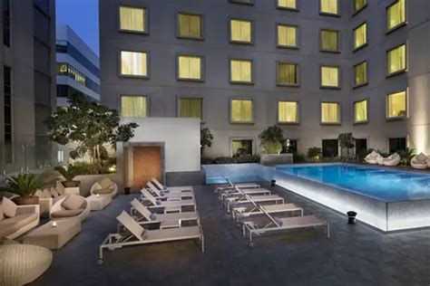 Hilton Garden Inn Dubai Mall Of The Emirates 𝗕𝗢𝗢𝗞 Dubai Hotel 𝘄𝗶𝘁𝗵 ₹𝟬