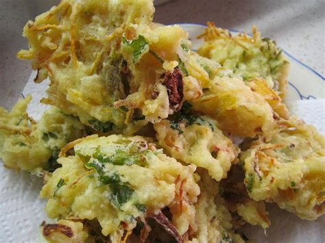 Cucur jagung sedap dan rangup menu ringkas minum petang. Resipi Cucur Jagung Rangup - Resepi Bergambar