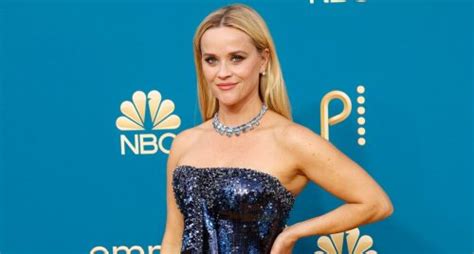 Reese Witherspoon Shares A 3 Generations Pics On Ig With Mom Betty And Daughter Ava And They