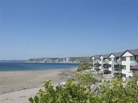 Apartment 19 Beautiful Beachside Apartment With Stunning Sea Views