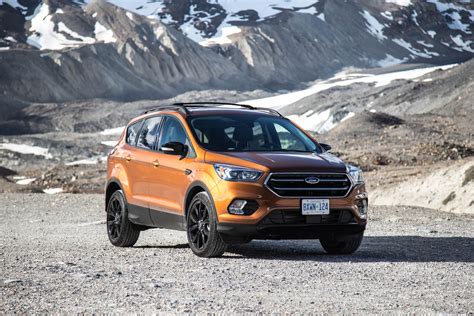 This year a new sport appearance package is available on the se and titanium trims. First Drive: 2017 Ford Escape | Canadian Auto Review