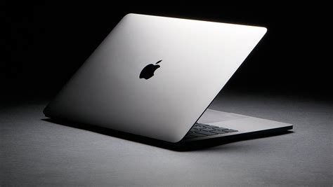 Macbook pro or ipad pro? Apple MacBook Pro 13 2020 specifiche caratteristiche e ...