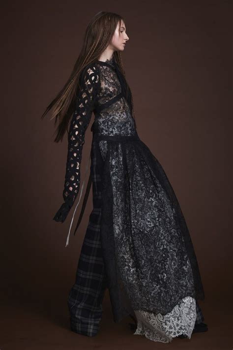 Vera Wang Fall 2019 Ready To Wear Fashion Show Tartan Fashion