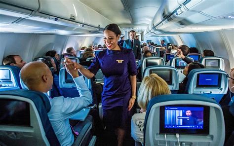 7 Things Flight Attendants Notice About You When You Board A Plane