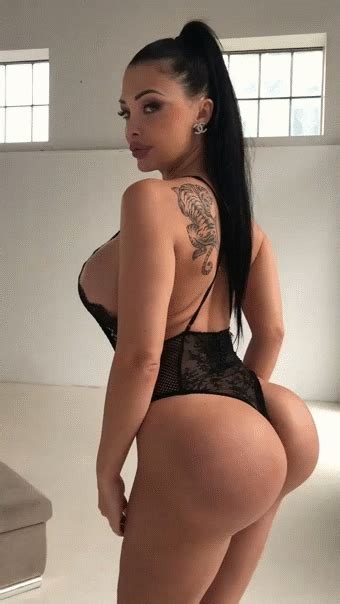 Aletta Ocean Moves That Delicious Ass 31 Imagens